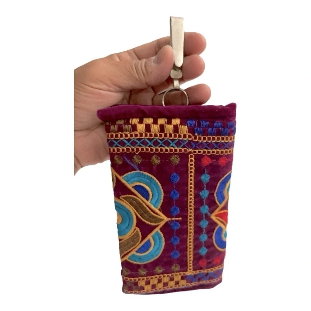 Traditional Ethnic Asian Velvet Mobile / Money Purse/ Bag w/Flower Embroidery
